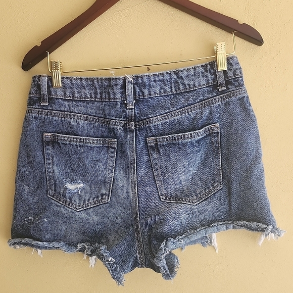 Distressed Blue Jean Shorts with Raw Hem - Picture 6 of 6